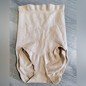 Seamless High-Waisted Shapewear Under Where? Size M